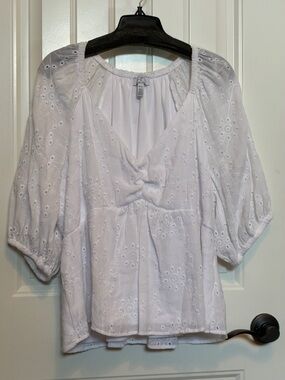 SOFIA Jeans  by sofia vergara XXL White Eyelet Peasant Blouse on or off shoulder